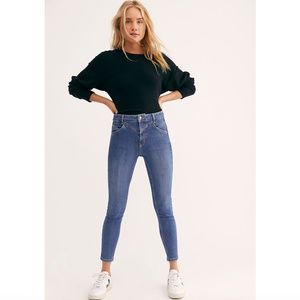 Free People We The Free Riley Seamed Skinny Jeans in Blue Color Daybreak Size 25